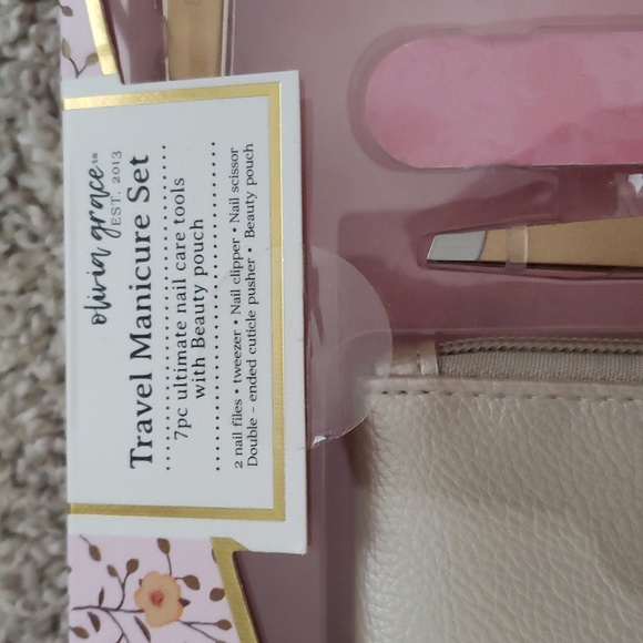 OLIVIA GRACE 7 PIECE TRAVEL MANICURE SET - Picture 2 of 3